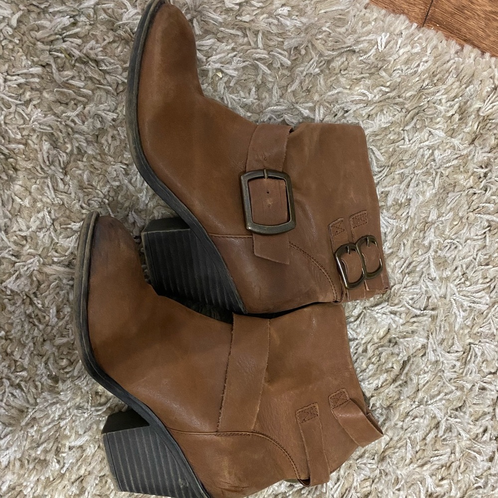 Lucky Brand Tommie booties size 7.5 Women Shoes